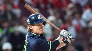 ヤクルトが２連勝　投打かみ合い４カード連続で初戦勝利　四回には「８番・投手」の高梨が２点目の適時打　投げても６回１失点で３勝目