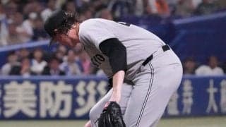 【巨人】ライナー直撃のウィットリー「痛いけど、幸いにも骨とかじゃなく…」患部の状態説明