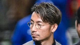 退団から7年…色褪せぬ44歳OBに衝撃「カッコ良すぎる」　違和感なしの縦縞に感動