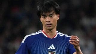｢初見の反応すぎて草｣三笘薫の“月間最優秀ボレー”にブライトン同僚が絶叫＆頭を抱える！ 歴代最多タイの快挙に再熱狂