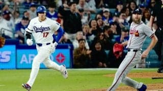 大谷勝ち越し打直後…ファン発見「似てきたなw」　塁上でパフォ“連発”「決まってました」