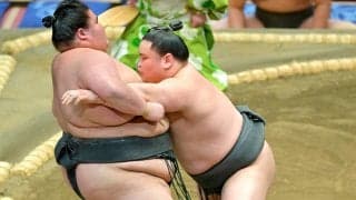 横綱のしこ名を継ぐ旭富士、序ノ口デビューから１５連勝　三段目で体重２１０キロの相手を寄り切る