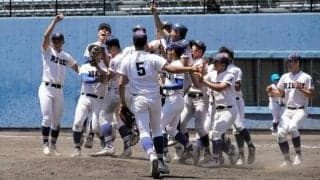 履正社が10年ぶり優勝、関大北陽に逆転勝ち　高校野球春季府予選