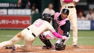 鷹・周東佑京が本盗成功　スキを突く韋駄天に敵将も呆然…本拠地どよめき