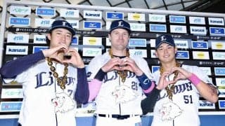 【西武】ネビンが涙のお立ち台！母の日に妻＆実母の前で本塁打「記念すべき試合に…」