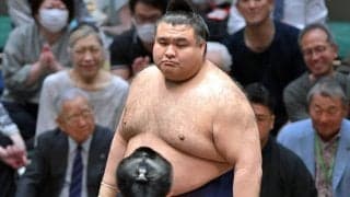 小結・高安、横綱・豊昇龍を破って白星発進　長いにらみ合いは「特に何も思っていない」