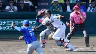 【阪神】強行したスリーバントスクイズ　才木浩人「やばいなあ」の３球目に見せた工夫