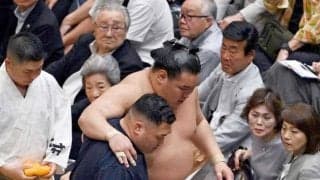 豊昇龍　高安に敗れ右太もも裏負傷か　一人横綱がいきなり休場危機　足を引きずりながらも土俵に一礼　車いすで診療所直行