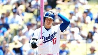 大谷翔平に「え！」　打席直前の変更にファン混乱…特別仕様が「気になるのかな？」