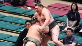 「史上最強の弟子」旭富士、序ノ口デビューから16連勝　敗れた大和湖「気づいたら土俵の外」