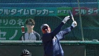 ヤクルト　オスナ「ルールも適用されたので気を付けながらやっていきたい」　昇格即「６番・一塁」で先発　危険スイングの罰則規定が１２日から適用