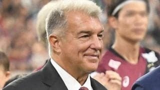 バルセロナ　フリック監督の契約１年延長へ　目標達成など条件に延長オプションも