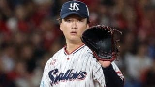 燕・吉村貢司郎、試合開始4分わずか6球で緊急交代　佐藤輝明の打球直撃、本拠地騒然