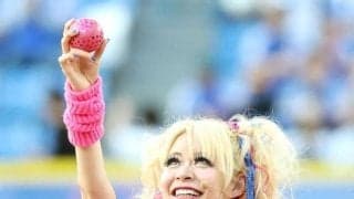 ハマスタの「ボールガール」にＳＮＳ沸く　「すげぇギャルがいるなｗ」「エルフの荒川さんかと思ったらｗ」