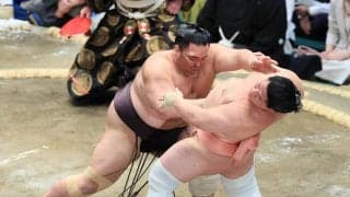 朝乃山、宇良との人気力士対決制して白星先行...館内熱狂に「それは勝ったからですよ」