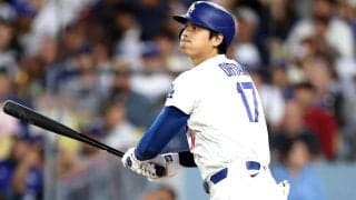53打席ぶりアーチの“記念球”を要求？　ベンチで見せた大谷翔平と山本由伸のやり取りに米爆笑「取り戻してほしいと…」