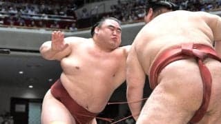 隆の勝、幕内最重量の熱海富士を突き起こして２勝目「的がでかい方が当てやすい」