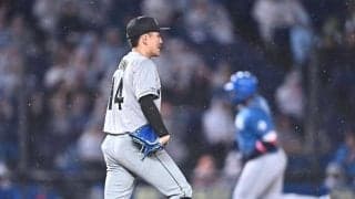 ロッテが３連敗、借金は優勝確率０％の「９」に　小島４失点４敗目　打線は六回無死満塁の絶好機に無得点　山口１号２ランも空砲