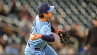 岡本和真が「超絶反応からの鬼送球」　前進守備も…“安打強奪”にファン歓喜「マチャドみたい」