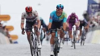 最終コーナーで大クラッシュ　間一髪落車を避けたダヴィデ・バッレリーニが初勝利｜ジロ・デ・イタリア2026 レースレポート：第6ステージ