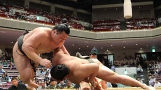 幕下・碇潟が無傷の３連勝　兄の幕内・藤ノ川直伝のまわしを切る技術で白星につなげる
