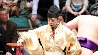 幕内格行司の木村光之助が復帰、最初の取組でいきなり物言い「試練ですよ」体調不良で初日から休場