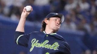 【ヤクルト】先発高梨裕稔、右ふくらはぎ付近に打球当たる　治療受け続投　その後無死満塁抑える