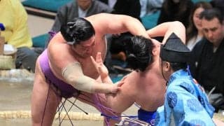 十両・尊富士が２敗死守「やりにくかったけれど、しっかりできた」旭海雄をすくい投げで破る