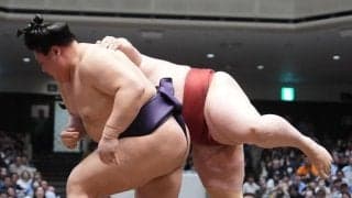 隆の勝　同体に「よくわからなかった」取り直しで義ノ富士に逆転の首投げ食らう
