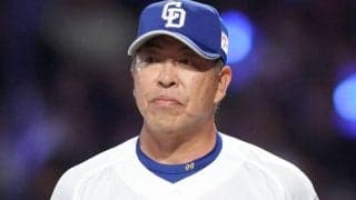 中日・井上監督が激怒　敗戦直後に審判団に抗議　３死球で警告試合　細川２つ、ボスラーが当てられてベンチ飛び出す