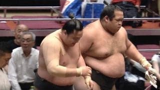 「さすが漢」元十両力士、土俵下へ突き飛ばした相手力士に見せた“さりげない気遣い”に「つよいしやさしい」反響相次ぐ