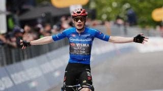 最終盤にステージ優勝狙いに切り替えたヴィンゲゴー　ステージ2勝目を挙げマリア・ローザとのタイム差を縮める｜ジロ・デ・イタリア2026 レースレポート：第8ステージ