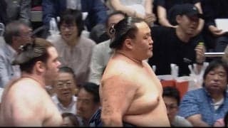 「何してくれてんだ」鉄人・玉鷲が突っ込んだのに…獅司の“変化”に賛否 「反則ではないんですけど…」境川親方も敢えて苦言