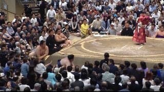 どうした琴櫻…物言いつく“微妙な一幕”も5連敗 「踵はまだ浮いている」決定的瞬間に注目「よく見てた行司」軍配へ称賛も