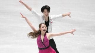 「さっすが、りかしん」紀平梨花、氷上で“倒立”する動画にファン注目　驚きと歓喜の声が続々「さすがの身体能力」