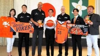 最下位から地区2位へ　B2の愛媛オレンジバイキングス、知事に報告