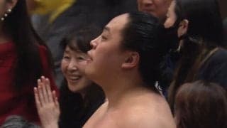 「琴栄峰関にグッときた」兄・琴勝峰が心配して歩み寄り、弟は“礼”で応えた 物言い協議中の“絆” 真剣勝負で感動の一コマ