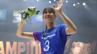 「スタイル良すぎ」21歳のバレー女子、青のドレス姿で…「素晴らしい景色を見ることができました」