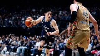 長崎の前に立ちはだかった“横アリの壁”…馬場雄大が「自分がしっかり先頭切ってプレーしないといけない」