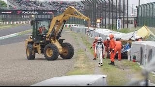 日本最速レースで戦慄クラッシュ…高速130Rで単独スピンからバリアへ直撃 ドライバー無事も鈴鹿一時騒然