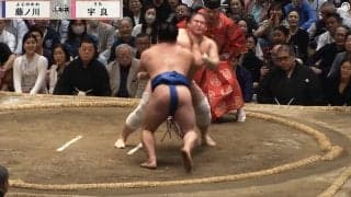 「宇良の上を行った」「身体能力すごい」宇良の取組で驚きの一コマ 土俵際、華麗な身のこなしに「行司が牛若丸に」ファン注目