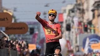 逃げ屋ドゥヴァーシュネスが地元イタリア3選手を制して初参加チームに初勝利をもたらす｜ジロ・デ・イタリア2026 レースレポート：第15ステージ
