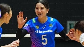 「見惚れてしまう」26歳女子バレー選手、ノースリーブの青ドレスに“変身”した姿が…「めちゃくちゃ素敵で綺麗でした」