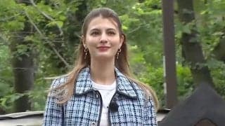 マギー、名古屋城の目の前で人力“車”に乗る優雅な姿が話題「姫やん」「揺れてる」 ラリー中継に華添える