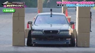 「プロって凄いな」一流レーサー、“壁まで10cmの”神業ドラテクに反響「視界的にはぶつかってます」驚異の車両感覚に称賛の声も