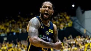 BリーグMVPは宇都宮のD.J・ニュービル…長崎勢を抑え3年連続受賞、家族やクラブ関係者に感謝のスピーチ