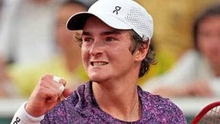 19歳がジョコビッチ破る番狂わせ 
