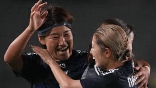 「ユニフォーム姿もドレス姿もMVP」WEリーグMVP初受賞の成宮唯、“サイドぱっくりドレス姿”で“アカデミー主演女優級オーラ”放つ