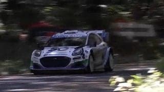 ラリージャパン、日本の山道を120km/h超で疾走するド迫力光景に「ギリギリ側溝…」「タイヤ入っちゃってるんじゃ」驚きの声