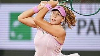 19歳 完勝で2年ぶり全仏OP4強 